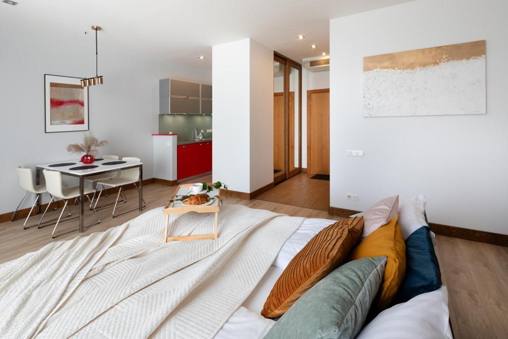 Central House Riverside Studio Рига Екстериор снимка